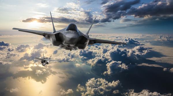 australia a confirmat ca piese pentru avioanele de vanatoare f 35 au fost trimise din greseala in hong kong