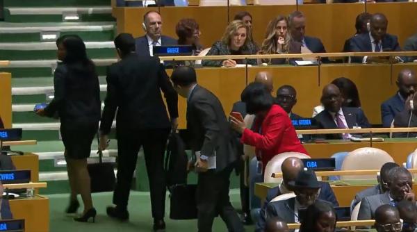 dupa ce trump le a spus de la tribuna onu ca sunt un stat esuat delegatii unei tari s au ridicat si au plecat din sala