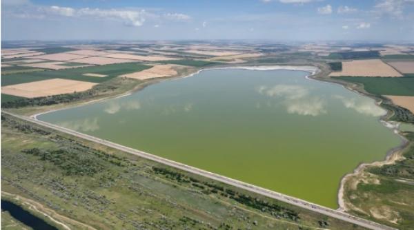 unul dintre cele mai mari lacuri din r moldova a secat aproape complet si a ajuns sa fie sarat ca marea neagra