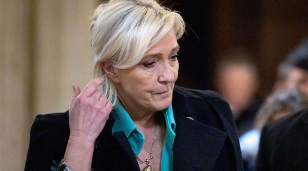 marine le pen promite ca nu va scoate franta din comanda nato cel putin atata vreme cat razboiul din ucraina continua