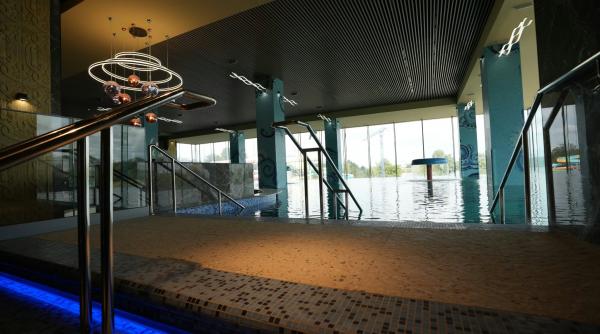 se deschide complexul acvatic din parcul pantelimon in luna octombrie are piscine spa si patinoar pe terasa