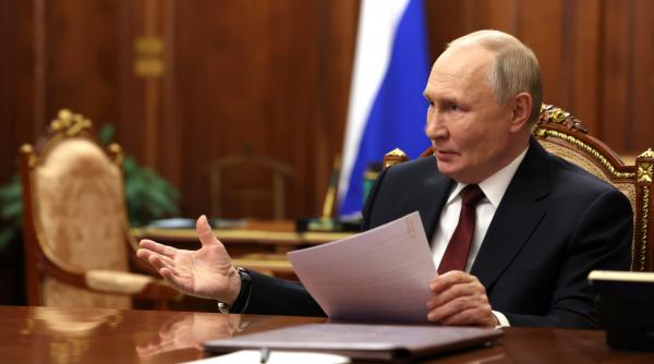 economia rusa intra in picaj rusia lui putin intra in cea mai mare recesiune din ultimii 11 ani sa investesi acum e nebunie totala