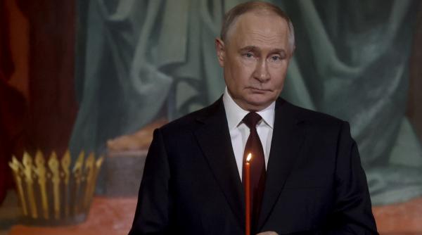 putin trimite pe front mana cu sabia moastele unui cneaz mort acum 600 de ani folosite pentru moralul soldatilor rusi