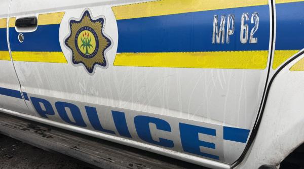 17 oameni au fost ucisi de suspecti care au deschis focul cu arme automate ak 47 in apropiere de johannesburg atacul a fost filmat