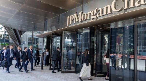 nazare dezminte ca romania ar fi cerut o linie de finantare de la jp morgan informatia fusese distribuita de andrei caramitru