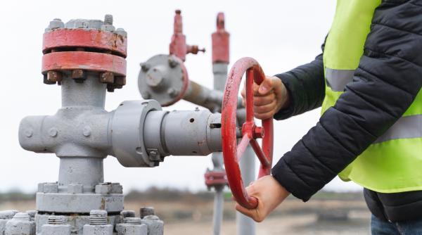 arabia saudita reia exporturile de petrol prin conducta strategica est vest care ocoleste stramtoarea ormuz