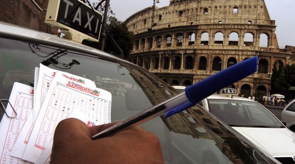 un italian a castigat 223 de milioane de euro la loterie s a laudat peste tot iar acum fosta sotie i ar putea lua jumatate din bani