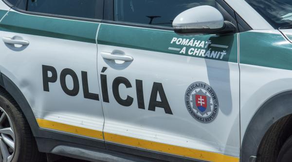atac intr o scoala din slovacia o profesoara a fost injunghiata mortal iar alte doua persoane au fost ranite
