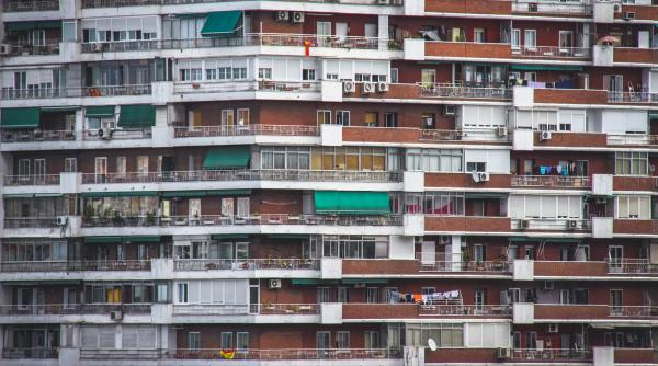 spania ia masuri pentru criza locuintelor evacuarile vor fi suspendate pana in 2030
