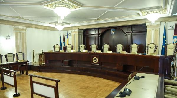 ccr amana pe 21 octombrie sesizarea presedintelui nicusor dan asupra legii vanatorii si a protectiei fondului cinegetic