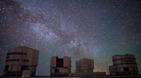 misterul din atacama de ce lasere uriase aprind stele false deasupra desertului