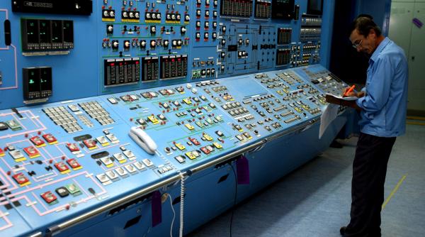 România prelungește starea de alertă în energie. Centrala de la Cernavodă va rămâne oprită. La ore de vârf importăm aproape 2.000 MW