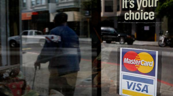 visa si mastercard proceseaza aproape jumatate din platile cu cardul din europa euro digital ar urma sa schimbe asta
