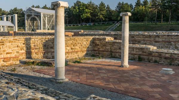 o statueta rara a zeului grec priap a fost descoperita intr o resedinta romana din bulgaria ce au spus arheologii despre artefact