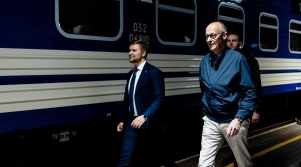 merz a ajuns cu trenul la kiev daca rusia nu e oprita masina sa de razboi se va intoarce impotriva noastra
