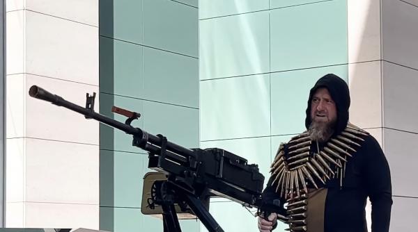 putin l a facut pe kadirov general de armata cu 4 stele liderul cecen mai are un pas pana sa fie numit maresal al rusiei