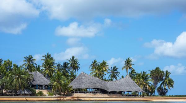cel mai bogat om din africa vrea sa construiasca o rafinarie de 15 miliarde de dolari langa un sit unesco