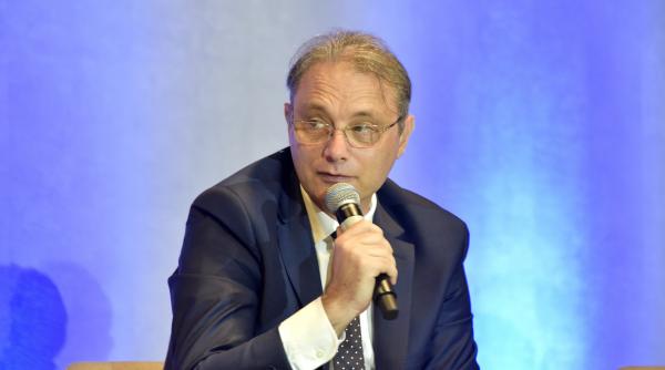 cine este luca niculescu noul premier desemnat de nicusor dan