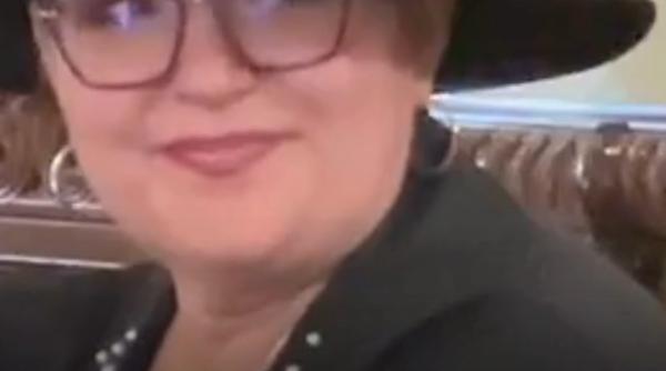 Diana Șoșoacă l-a amuzat din nou pe Nicușor Dan cu o ținută specială pentru consultările de la Cotroceni 