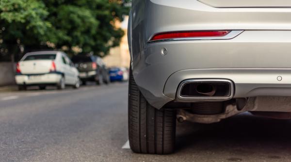 tara din ue unde n ai voie sa tii motorul pornit fara motiv sau sa te plimbi cu masina inutil multi soferi nu stiu ca pot lua amenda
