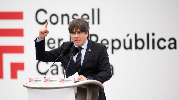 curtea suprema din spania a anulat mandatul de arestare impotriva separatistului catalan carles puigdemont