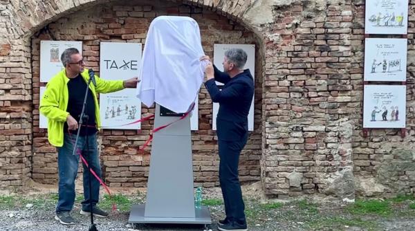 primul monument al prostiei din lume a fost inaugurat la braila ce simbol a ales caricaturistul costel patrascan