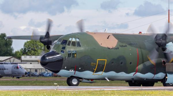 zbor misterios al unui avion militar hercules algerian cu destinatia moscova deasupra spatiului aerian nato traseul a ocolit romania