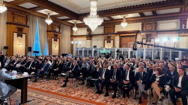 apel la unirea fortelor conservatoare si liberale pucl lanseaza o platforma politica deschisa