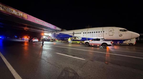 avion blocat pe dn1 transportul agabaritic nu a putut trece pe sub un pod cfr