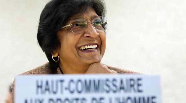 „Dacă aplaudaţi puţin mai tare, s-ar putea să îl împart cu Trump”. Câștigătoarea Nobelului pentru Pace l-a ironizat pe președintele SUA