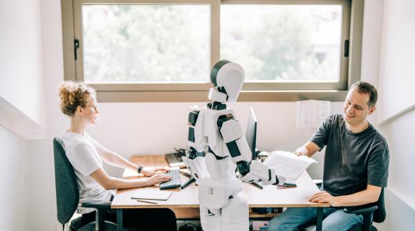 discriminarea a ajuns si la inteligenta artificiala agentii ai femei sunt platiti cu 10 mai putin decat cei barbati