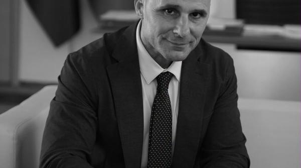 daniel oprea nutritionist al lotului national de culturism fost campion balcanic si prezentator tv a murit la 52 de ani