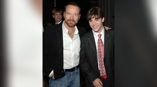 Bryan Cranston, vedeta din „Breaking Bad”, a dezvăluit cauza morții lui RJ Mitte. „De ce? Ne scriam mesaje cu câteva săptămâni în urmă”