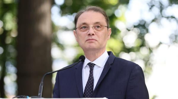 surse ce variante de guvern are luca niculescu totul depinde de decizia psd de miercuri se schimba de la o ora la alta