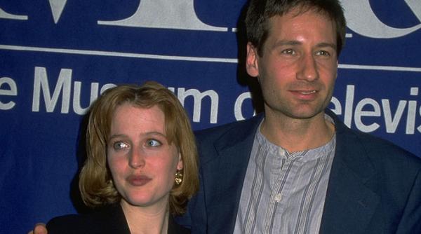 Disney+ reface serialul-cult „Dosarele X”. Actorii care îi vor înlocui pe Scully și Mulder originali au fost aleși deja