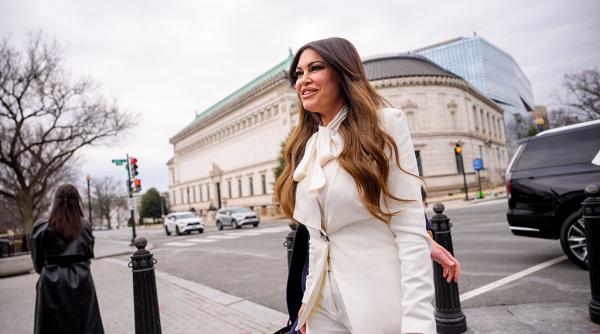 dragule te rog ascensiunea spectaculoasa si caderea brusca a lui kimberly guilfoyle