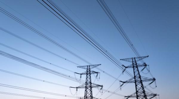 Analiză: Ajutorul "direct în factură" riscă să adâncească criza din sectorul energetic. Ce ar trebui să facă, de fapt, noul guvern