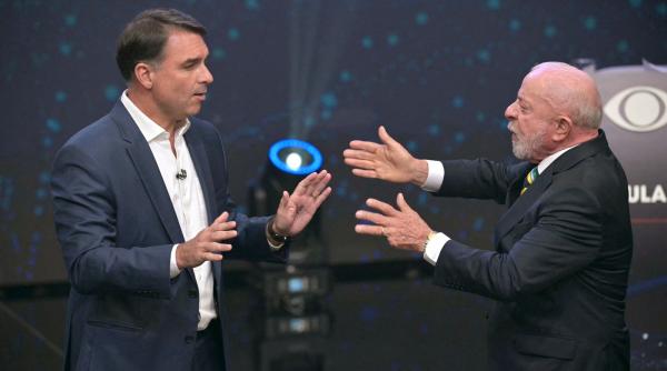 corupt huligan clovn lula si flavio bolsonaro s au atacat dur in timpul primei lor dezbateri electorale