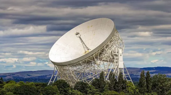 marile companii de telefonie mobila din europa incearca sa concureze starlinkul si propun un serviciu revolutionar satelit catre mobil