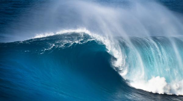 Nu este tsunami, dar ridică nivelul oceanului. O undă Kelvin de mii de kilometri a ajuns în SUA. El Niño începe să lovească