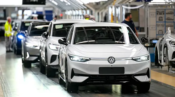 volkswagen ar putea ingheta salariile angajatilor pana in 2030 vanzarile producatorului auto au scazut drastic mai ales in china