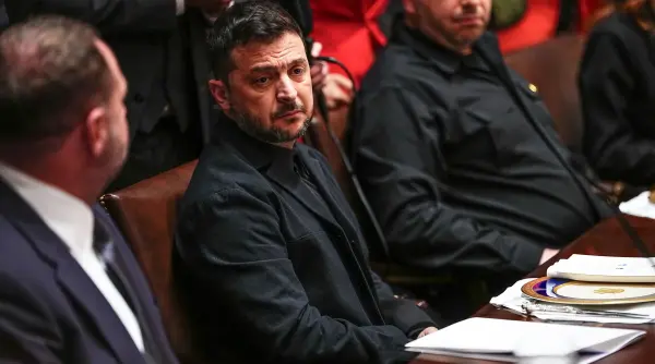 zelenski anunta ca va candida pentru un nou mandat daca va fi obligat de trump sa faca alegeri in timpul razboiului