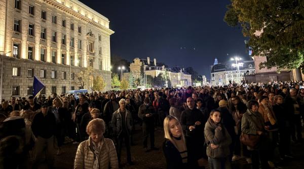 "Pacea voastră este capitulare". Protest la Sofia. Bulgarii au cerut ca Rusia să fie numită agresor și acuză tăcerea lui Radev