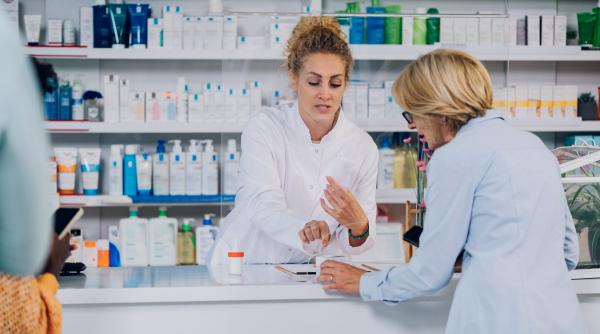 Schimbări importante pentru pacienții români. Farmaciile ar putea prelua un rol mai mare în prevenție și vaccinare