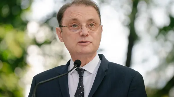 tehnocrat previzibil francofon convins ce scrie presa lui putin despre noul prim ministru al romaniei