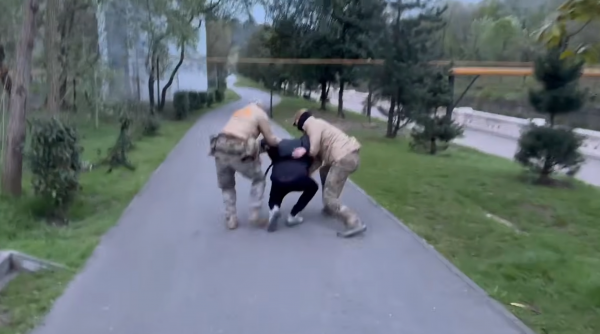 de la poveste de dragoste la arestare inscenata cum a ajuns un roman din anglia sa fie condamnat in rusia pentru spionaj