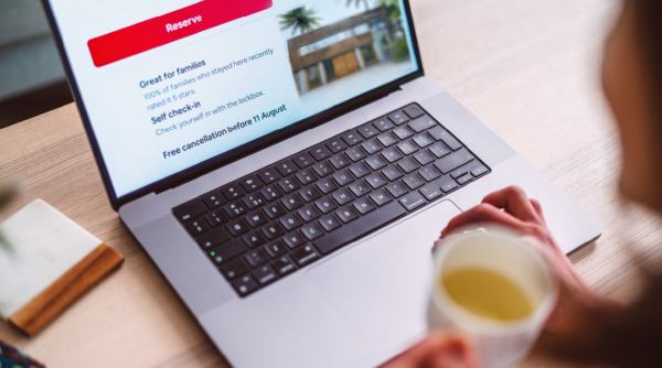 gazdele airbnb nu le mai pot cere oaspetilor sa stranga lenjeria de pat si sa spele vasele cele sapte reguli ale casei