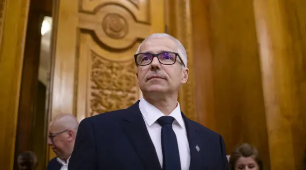 ministrul justitiei cere anchete rapide dupa atacurile din scolile din bistrita si pitesti si anunta modificari ale legislatiei penale