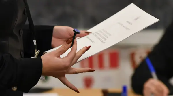romania e pe locul 3 in topul tarilor europene care voteaza cu extremistii aparitia aur in 2019 a schimbat scena politica