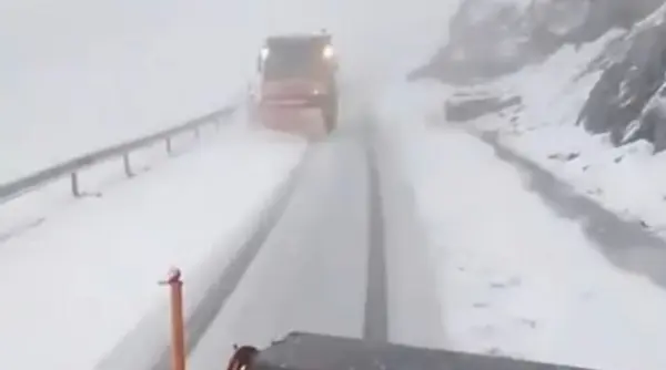 a nins din nou pe transfagarasan avertisment pentru soferi nu circulati in zona alpina daca nu aveti masina pregatita pentru iarna